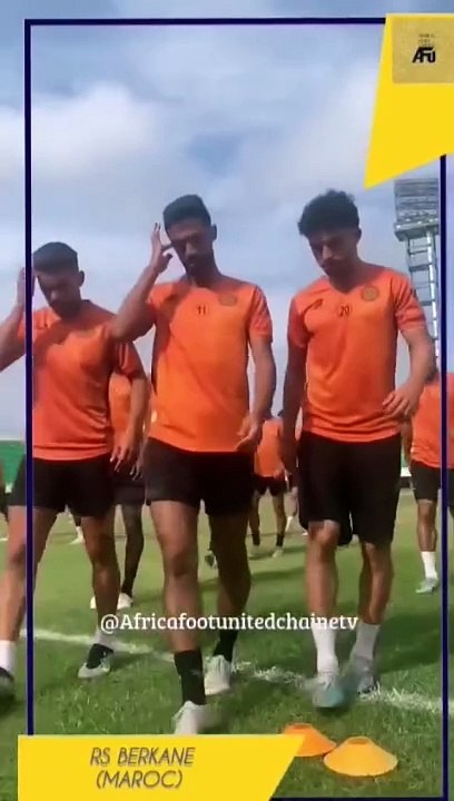 2ème tour préliminaire de la Coupe CAF  Séance reconnaissance de pelouse de l’équipe Marocaine  #RsBerkane ⚫ Dadjè FC  vs  RS Berkane se jouera ce samedi 14 Septembre 2024 au Stade Général Mathieu Kérékou du Bénin