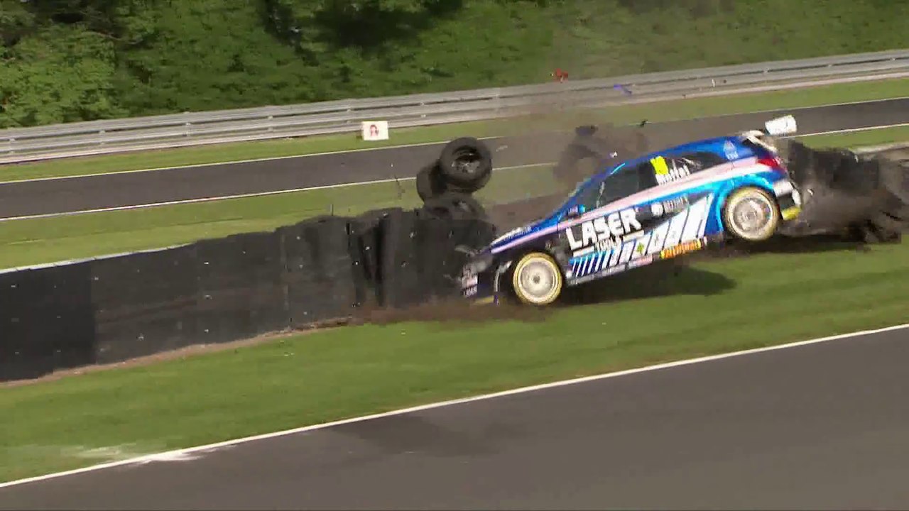 BTCC Crashes 2017