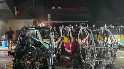 전기 오토바이 대여점 두 차례 화재...전기 18대 불타 / YTN