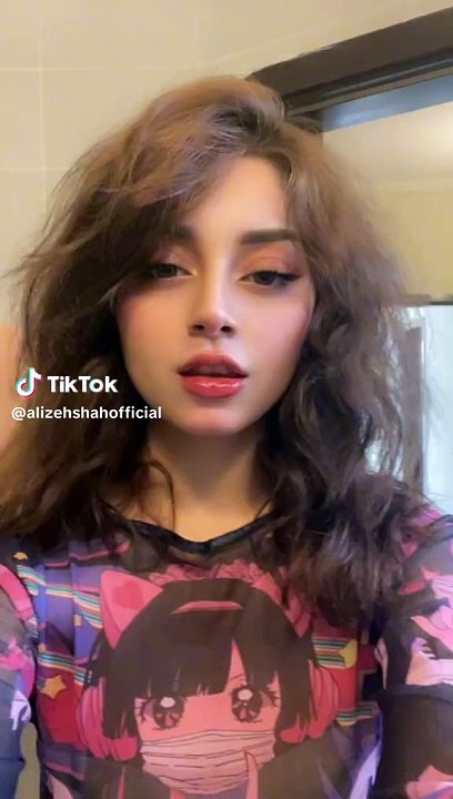 Cute Alizeh Shah TikTok