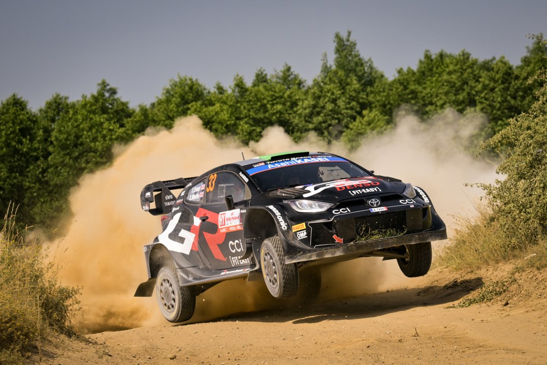 Elfyn Evans finishes second at Rally Poland