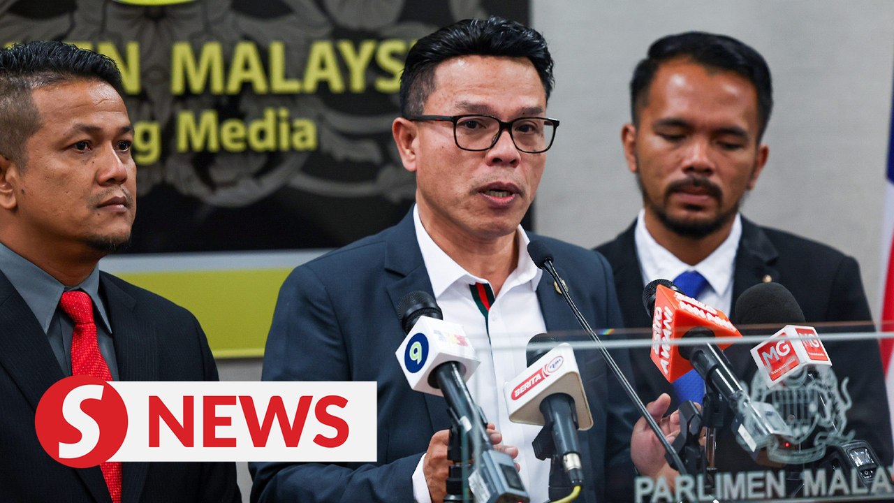 Mohd Azizi says he hopes to defend Gua Musang in event of by-election
