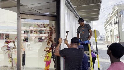 Caribe se prepara para a chegada do 'perigoso' furacão Beryl