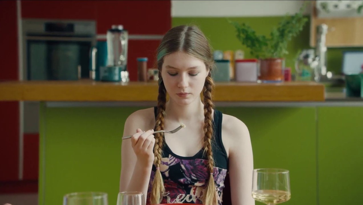 CLUB ZERO - Bande Annonce VOST (2023, Drame) Mia Wasikowska, Sidse Babett Knudsen, Elsa Zylberstein