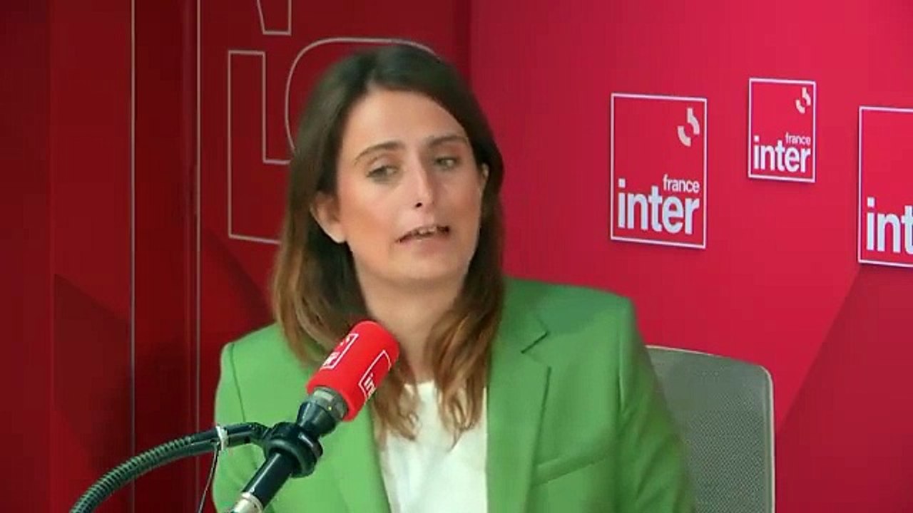 En larmes sur France Inter, Marine Tondelier, secrétaire nationale d'Europe Ecologie Les Verts, s'en prend aux consignes de vote de Bruno Le Maire: "C'est un lâche ! Ca fait 10 ans que je vis dans une ville tenue par le RN !" - Regardez