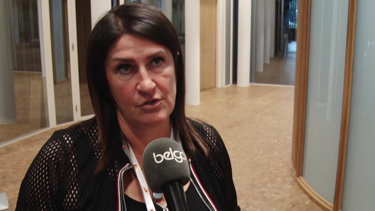 Pollution aux PFAS: "Nous voulons que toute la lumière soit faite" estime Jacqueline Galant