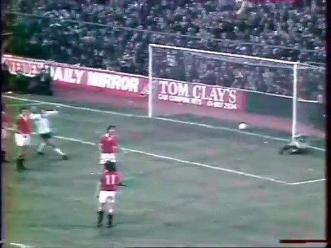 TOTTENHAM - MANCHESTER UNITED - 1979 - SAISON 1979/1980 - s-VTS_01_3.VOB-_CLIP_12