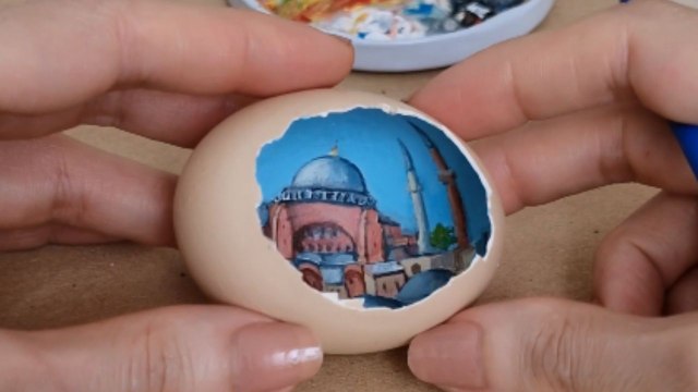 Artist turns ordinary eggshell into a gorgeous 'Hagia Sophia' painting
