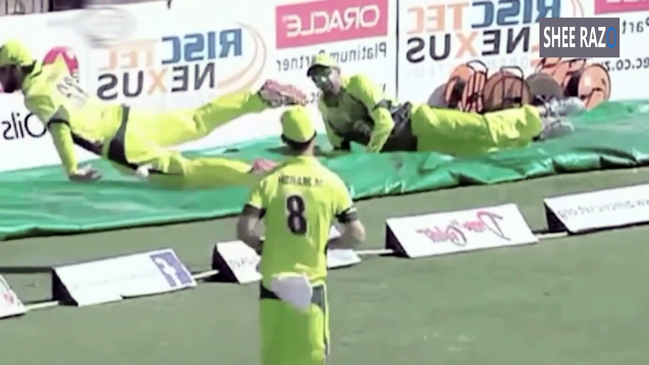 TOP 10 Unbelievable fielding efforts in Cricket history