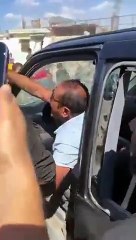 Suriye'de Türkiye'den gelen TIR'lar ve PTT taşlandı; bayraklar indirildi