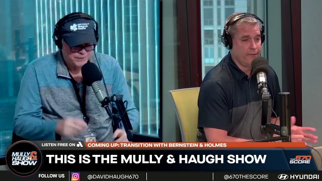 Defenseman Alec Martinez agrees to join Blackhawks on a 1-year deal