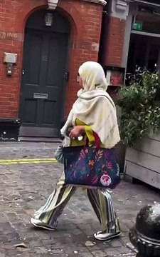 Des femmes voilées se font arracher leurs voiles dans les rues de Londres