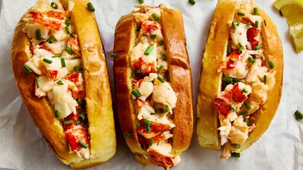 This All-Butter Lobster Roll Is What Dreams Are Made Of
