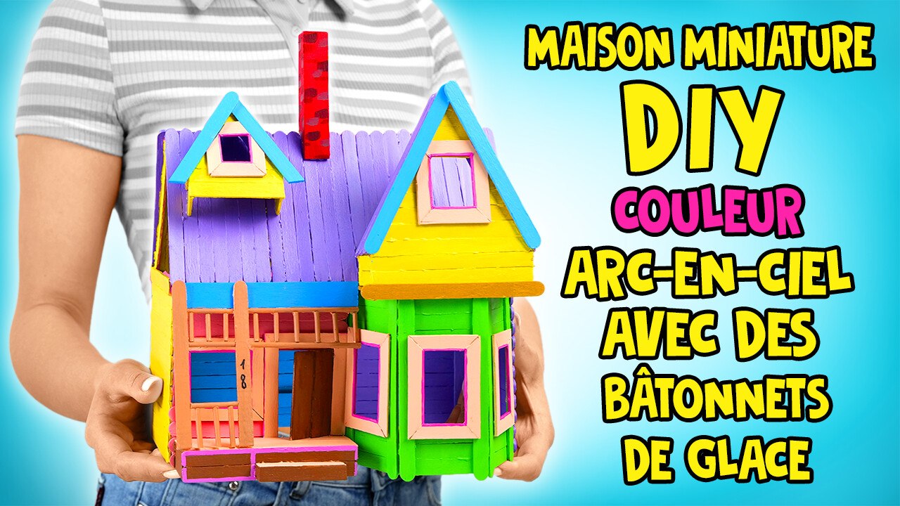 DIY FACILE ! Une mini maison couleur arc-en-ciel avec des bâtonnets de glace | BRICOLAGE AMUSANT !