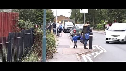 Une Femme Heureuse Bande-annonce (EN)