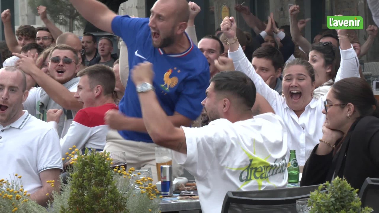 Euro de foot 2024 : France-Belgique sur une terrasse d'une brasserie française