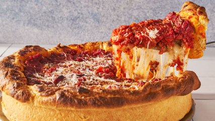 This Deep-Dish Pizza Has The Craziest Cheese Pull