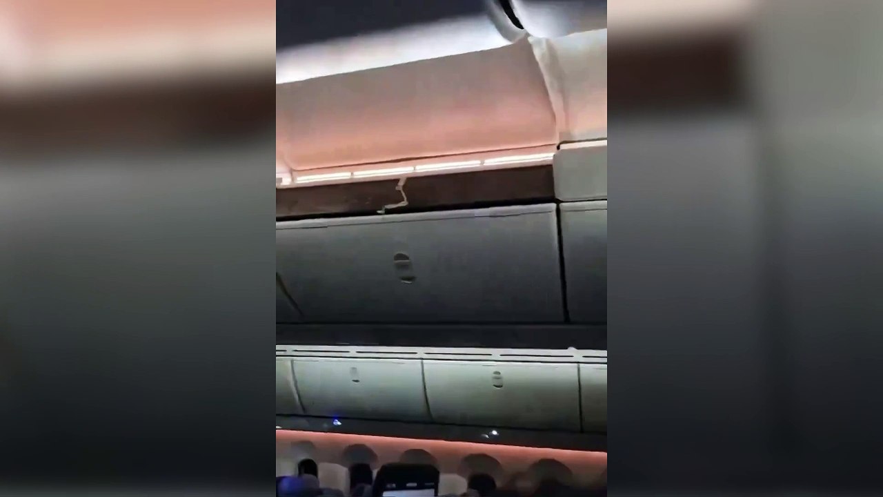 Autoridades confirman más de 30 lesionados en el vuelo Madrid-Montevideo desviado a Brasil