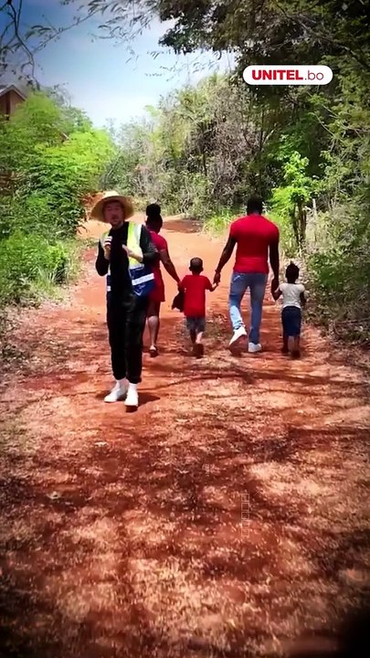 ¡Increíble! ¡MrBeast lo hace de nuevo! Construyó 100 casas en un país de Sudamérica para cambiar la vida de 100 familias