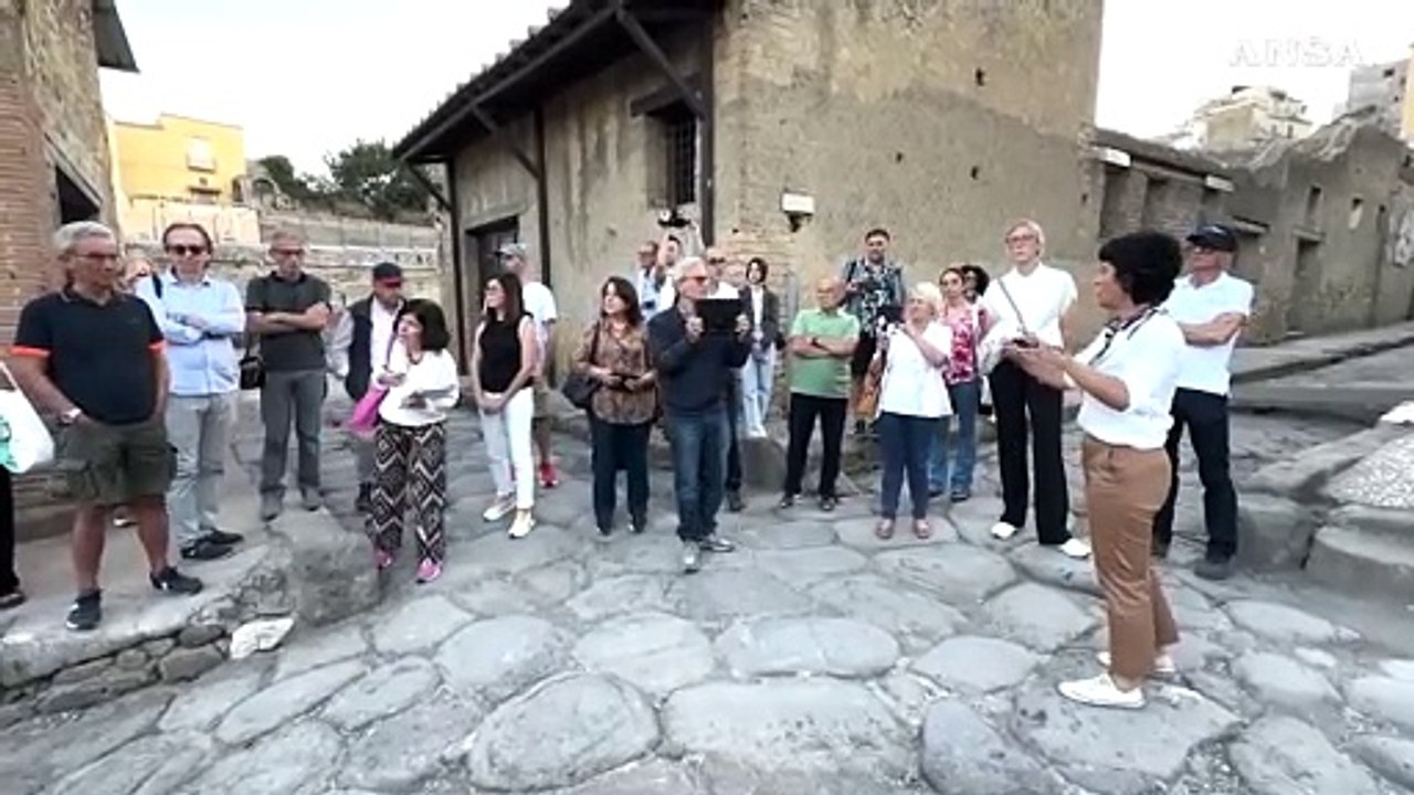 Scavi di Ercolano, il parco archeologico visto all'alba