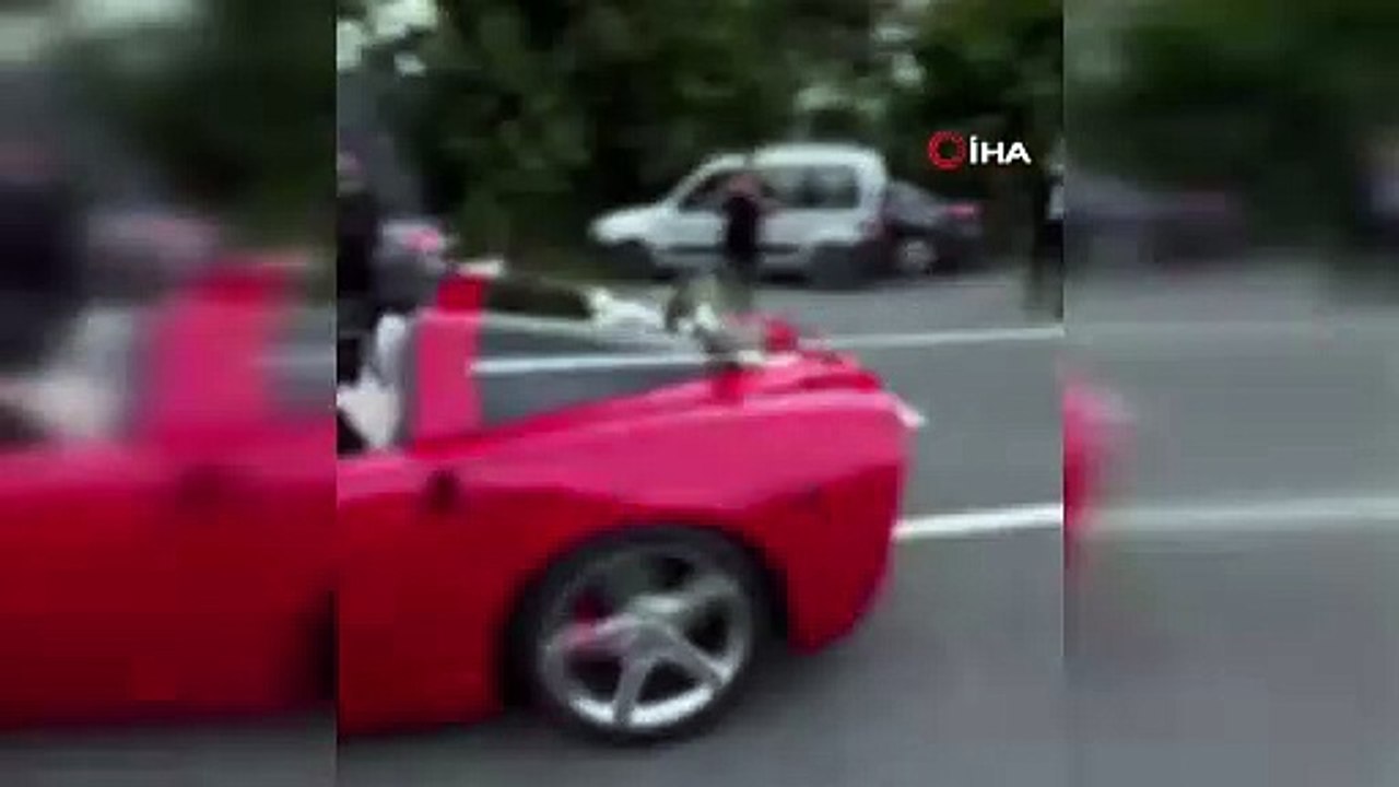 Düğün konvoyunda drift pahalıya patladı