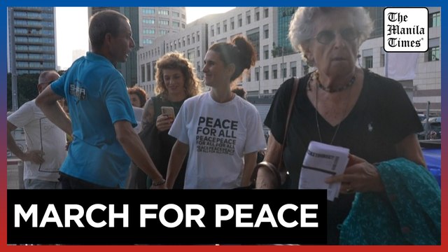 Jewish, Arab activists rally in Tel Aviv for peace