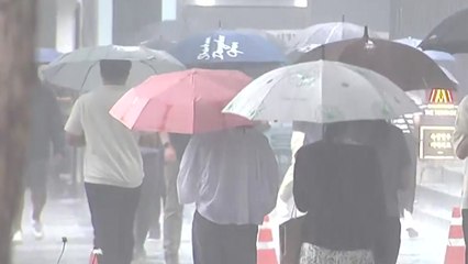 [날씨] 중부 곳곳 강한 비, 내일까지 120mm...서울 점차 약화 / YTN