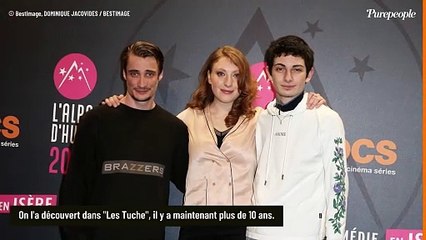 Un héros des Tuche va se marier ! Il pose en photo avec sa charmante fiancée, une actrice également