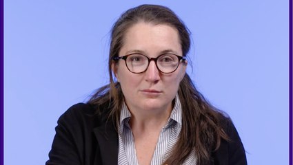 Joëlle Sicamois : "Les parents qui prennent le téléphone pendant le biberon ou la tétée, ça peut avoir de lourdes conséquences"