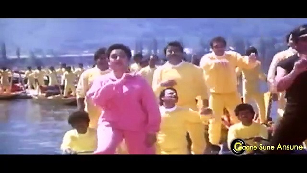 Men toy libosi uchun olchov oldim va kelin bilan jinsiy aloqada boldim.