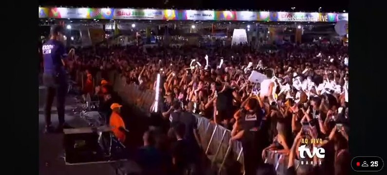 Arraiá BNews: Henry Freitas supreende e vai para o meio do povo para fechar o São João da Bahia