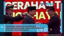Prabowo Subianto Terima Tanda Kehormatan Bintang Bhayangkara dari Kapolri