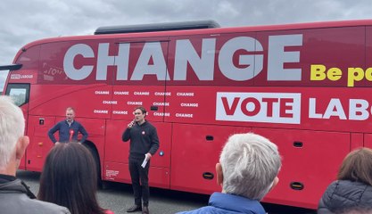 Labour 'battle bus' comes to Pembrokeshire on election campaign