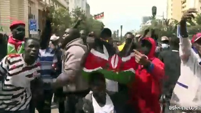 Nuove proteste in Kenya, sparati lacrimogeni per disperdere la folla