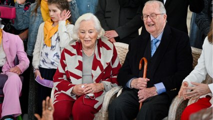 GALA VIDEO - PHOTO - Albert II de Belgique et la reine Paola unis : ce cliché plein de tendresse qui rassure