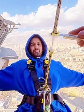 Long live life, high altitude ropeless bungee jumping, a lifetime of freedom. #Extreme Sports #Bungee Jumping #The brave ones enjoy the world first #Playing is the heartbeat #How much courage does this jump require?