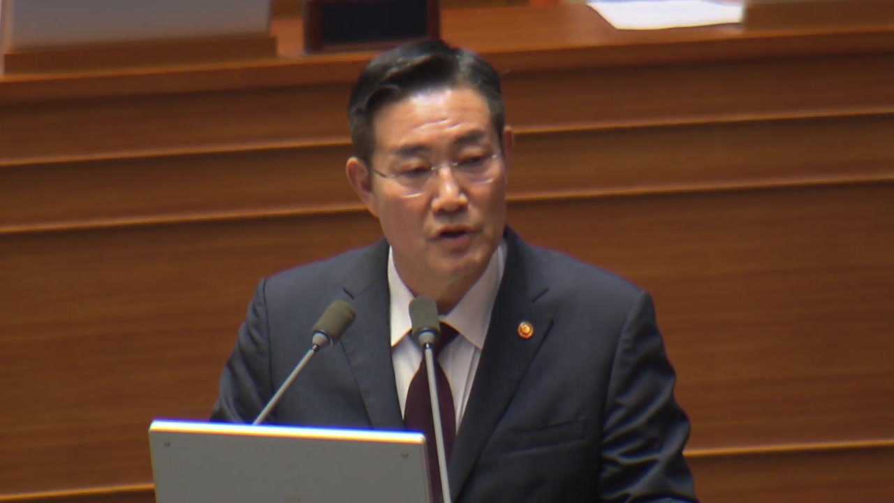 신원식 국방장관 "채상병 사건 외압, 박정훈 대령의 일방 주장" / YTN