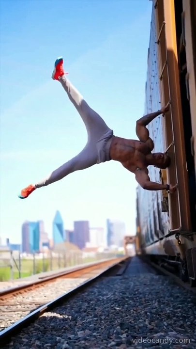 Ultimate Gym Workout for Fitness and Health"  "تمرينات الجيم المتميزة لللياقة والصحة" French: "Entraînement de Gym Ultime pour la Forme et la Santé"