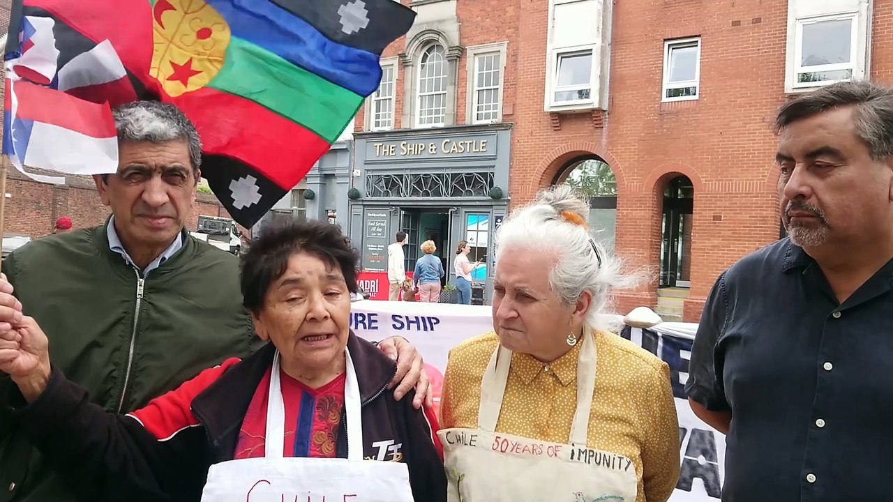 CNS Esmeralda docks in Portsmouth as demonstrators protest against "torture chamber"