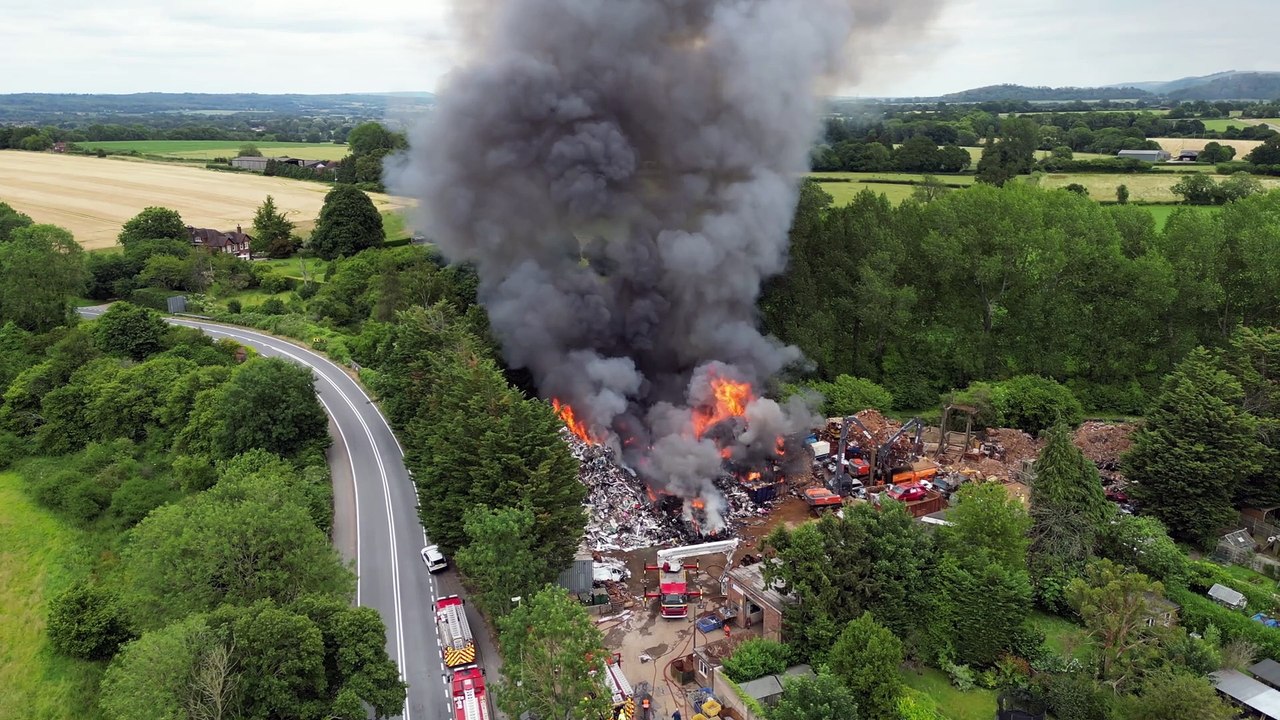 Petersfield scrapyard fire