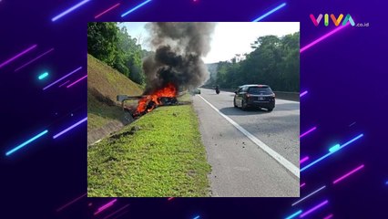 VIDEO Lamborgini Masuk Parit dan Terbakar