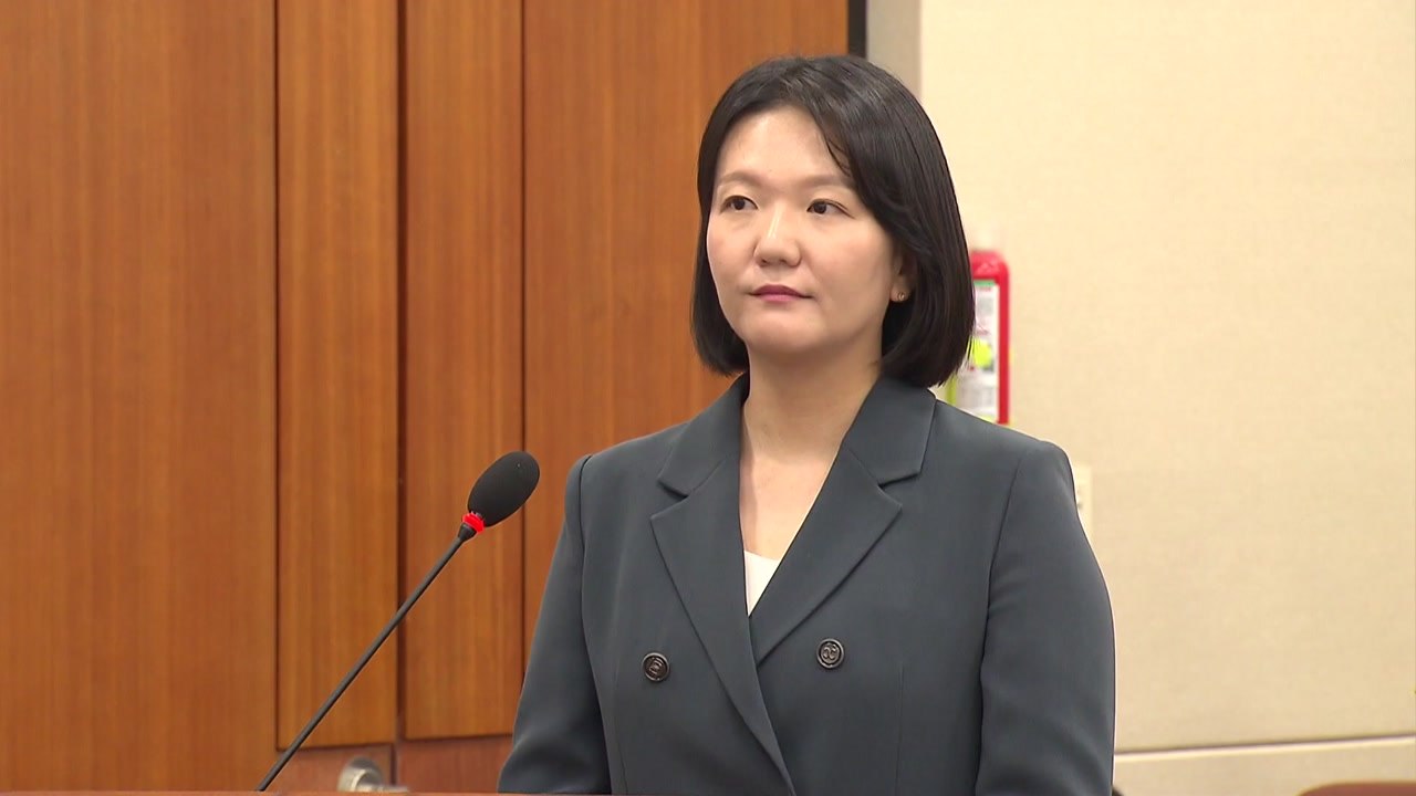 네이버 최수연 "단기적으로 라인 관련 지분 매각 안 해" / YTN
