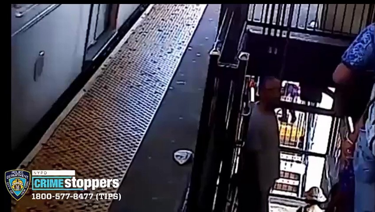 Man slashed on Brooklyn street, 2 sought