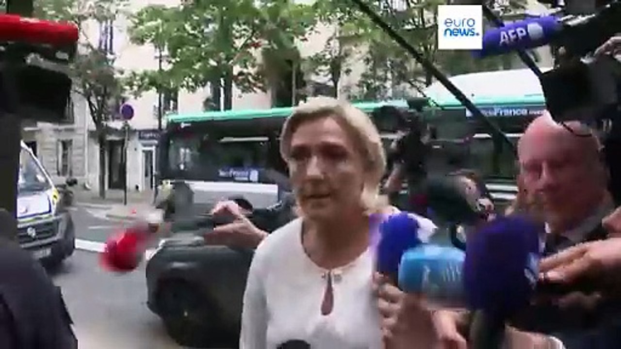 Elezioni in Francia, ultime ore per decidere i candidati al ballottaggio e impedire trionfo di Rn