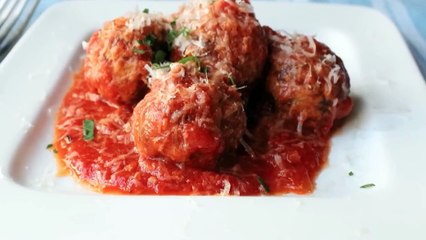 Meatless Meatballs! Vegetarian Garlic & Mushroom Meatballs-DailyVideos