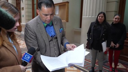 "반정부 인사 아기 강제 입양" 칠레 정부 상대 소송 / YTN