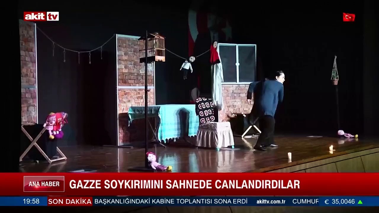 Gazze soykırımını sahnede canlandırdılar