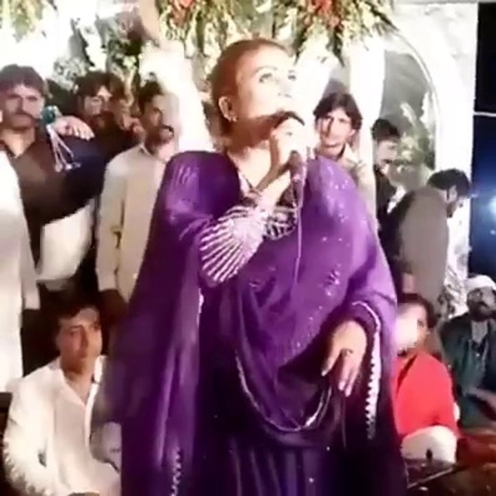 Naseebo Lal - Tenu Ishq Di Hathkari Lawan (Official Song)