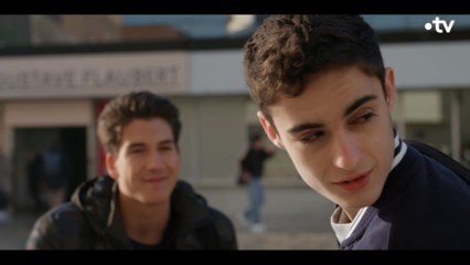 Un Si Grand Soleil : Achille se prend un GROS vent par...