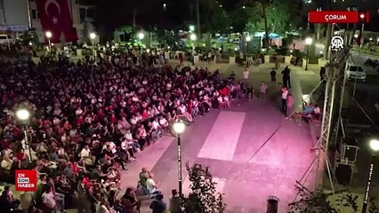Çorum'da vatandaşlar, milli maç heyecanını dev ekranların başında yaşadı